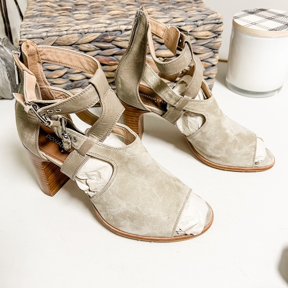 Donald J Pliner Gray Leather Suede Open Toe Buckle Bootie Size 8.5 NWOT - Picture 7 of 9